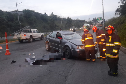 El conductor del vehículo al parecer no llevaba puesto el cinturón de seguridad.