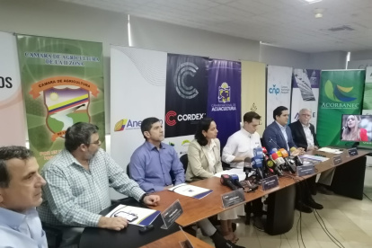 Los líderes de los gremios productivo de Ecuador.