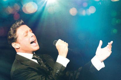 La última vez que el artista cantó en Guayaquil fue en el año 2012. Siete años después, habiendo llegado al Puerto Principal, no se presentó. Dejando al público plantado.