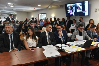 Diligencia. El primer día de audiencia el auditorio del Complejo Judicial lució repleto de funcionarios y abogados.