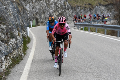 Alexander Cepeda fue uno de los protagonistas en el Tour de los Alpes.
