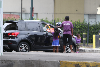 Bono. La ayuda económica es para la compra de alimentos.