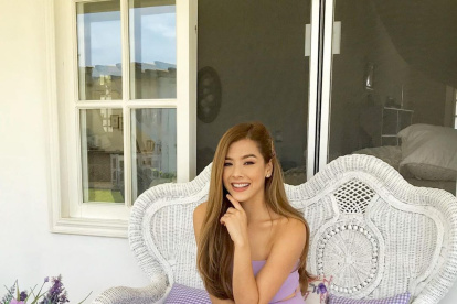 Gabriela, al inicio de su carrera hacía todo, desde atender clientes, bocetear, bordar, hasta marketing.