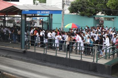 Quejas. Los usuarios exigen que actualicen la flota que, como lo han reconocido las mismas autoridades, es obsoleta y presenta una serie de daños o están ya en desuso