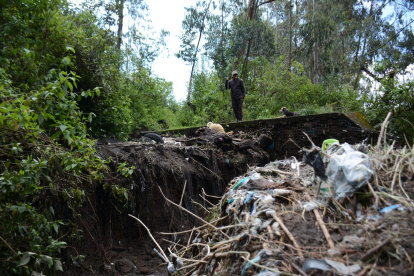Los colectores de la quebrada aun tienen escombros