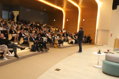 UTEG ... FD: CARLOS KLINGER  ... 25-04-2023