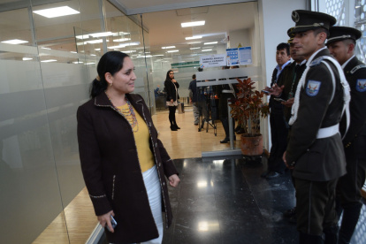 Tensión. Ayer se rumoró que las oficinas de Pazmiño en la Asamblea Nacional serían allanadas por la policía.