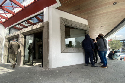 Penal. La audiencia de Peter Calo es reservada, pero indigenas de la Conaie han acudido a la Corte Nacional.