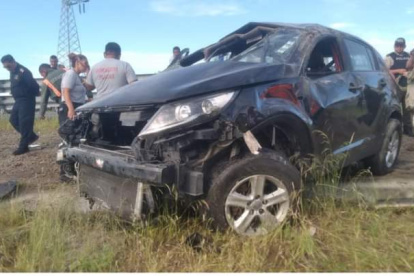 Así quedó el vehículo en el que se movilizaban las víctimas de la Armada.