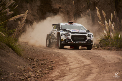 Navas y Mena obtuvieron el año anterior el segundo lugar del Campeonato Nacional del Rally en la categoría RC2E.