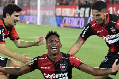 El delantero ecuatoriano espera sumar minutos con el club argentino.