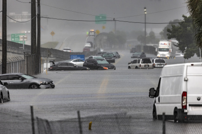 Vista de las lluvias causadas por una tormenta en Florida, en una fotografía de archivo. EFE/Cristóbal Herrera