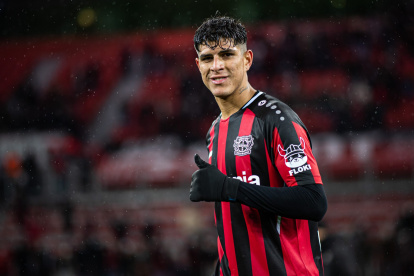 El central ecuatoriano busca los 3 puntos ante el Unión Berlín.