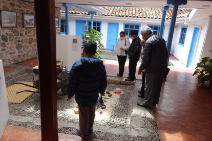 Residentes. Fueron los que recorrieron el casco colonial y museos.