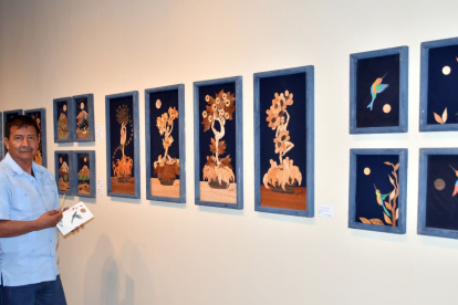 Figura. El artista presenta sus obras en el Museo Municipal de Guayaquil.