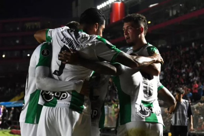 Los jugadores verdolagas llegan al torneo continental tras vencer a Independiente Medellín en el campeonato local.