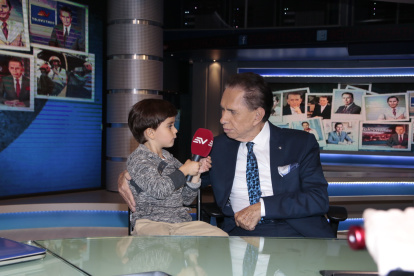 Con su nieto, Alfonso.