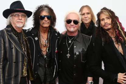 En su cuenta de Instagram, la banda publicó: "Después de 53 años, 10 giras mundiales y de tocar para más de 100 millones de fans... ha llegado la hora, de la última vez".