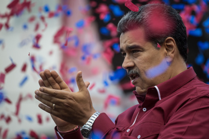 El presidente de Venezuela, Nicolás Maduro, participa durante la conmemoración por el Día Internacional del Trabajador ayer en Caracas (Venezuela). EFE/ Miguel Gutierrez