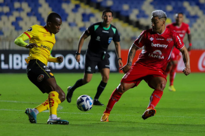 Una desatención de los ecuatorianos en los últimos minutos permitió que el equipo chileno consiga la victoria.