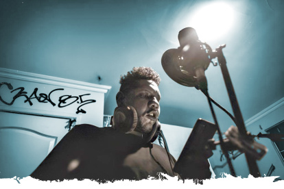 El Cholo asegura que entre sus obejtivos musicales, como parte de la filosofía del hip hop, está "llevarnos en paz y en comunidad",