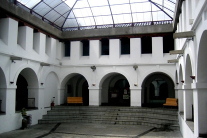 Espacio. En torno a esta edificación se levantó la leyenda famosa en mención