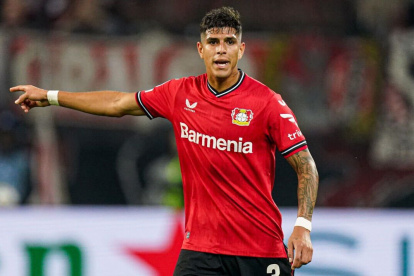 Hincapié fue titular en este partido y tuvo un rendimiento promedio.