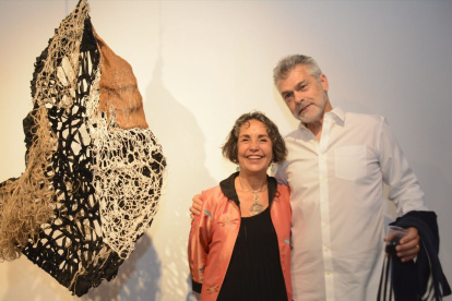 La artista acompañada de Jeff Braverman.