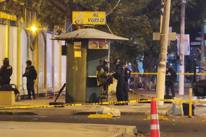 La Policía pudo detonar dos tacos de dinamita de manera controlada.