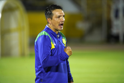 Leonardo Vanegas destaca como e entrenado de Gualaceo