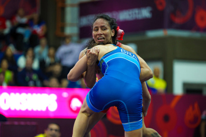 Luisa Valverde se coronó campeona en los 57 kilos y fue declarada la mejor luchadora del Panamericano de Argentina.
