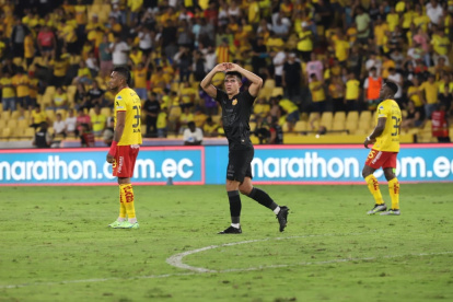 Fernando Gaibor celebra su anotación tras convertir de tiro penal.