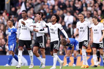 Willian marcó un doblete en la victoria del equipo londinense.