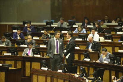 Para seguir adelante con el juicio, la oposición necesita 70 votos.