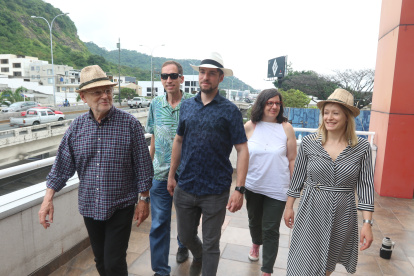 La visita durará hasta