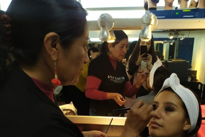 Curso.- Mujeres víctimas de la violencia se preparan para conseguir un trabajo o crear un negocio propio.