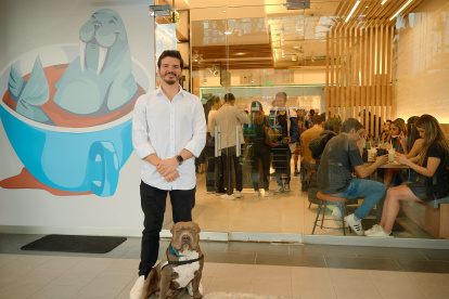 Local.- La inauguración de la nueva cafetería PROT INN en Quito.