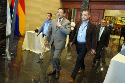 En días pasados, Saquicela ya había anunciado su intención de seguir en la presidencia y arrancaba con 27 apoyos.