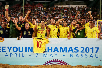 La selección que hizo ilusionar al país en Bahamas 2017. 



Asuncion , Paraguay - February, 12
Eliminatorias Mundial Fifa Futbol Playa Asucion 2017 at Yacht y Golf Club Paraguayo on February 12, 2017 in Asucion, Paraguay. (Photo by Lea Weil)