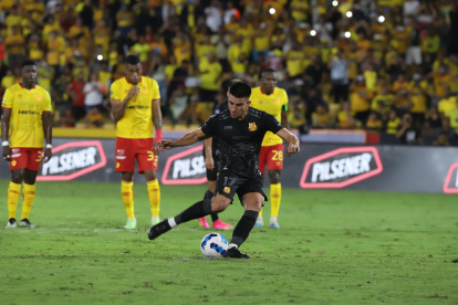 Barcelona viene de golear a Aucas 5-1 en el Monumental.