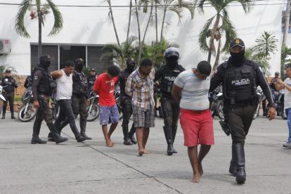 Los detenidos fueron trasladados hasta la Unidad de Flagrancia, en el cuartel modelo de policía de la urbe porteña