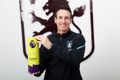 La liga inglesa decidió que el reconocimiento vaya dirigido al entrenador español.