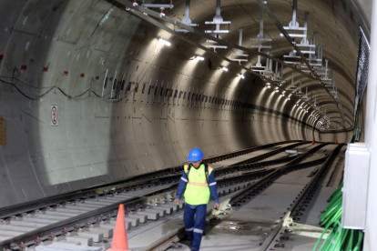 Construcción. Se hizo 22.6 kilómetros de recorrido y se edificaron 15 estaciones