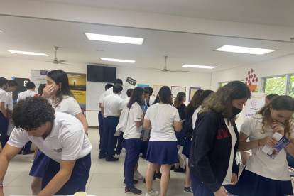 Los estudiantes pueden conocer nuevas carreras de diferentes centros de educación superior del extranjero.