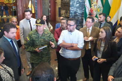 Funcionarios de la Presidencia y de la Asamblea se reúnen este 15 de mayo para ajustar los detalles de la llegada del presidente.