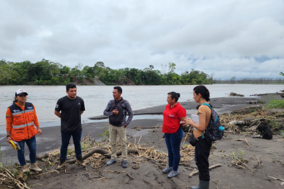 Inspección de riberas del río Coca.