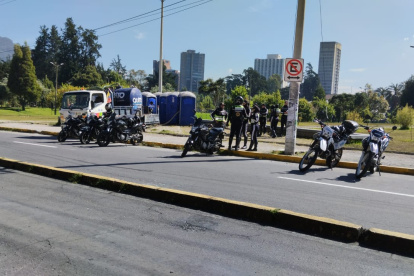 En el parque de El Arbolito existe presencia de agentes de Tránsito.