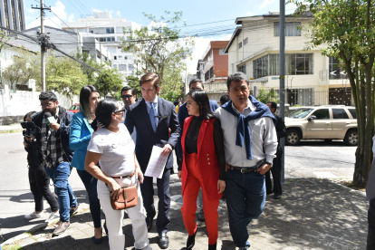 Cita. Los exlegisladores Yeseña Guamaní y Esteban Torres presentaron este jueves 17 de mayo una acción de inconstitucionalidad.