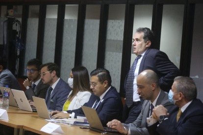 Defensa. Abogados de los procesados durante la audiencia preparatoria de juicio.