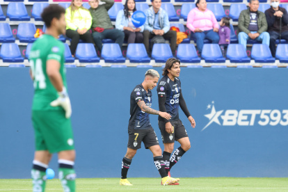 El delantero boliviano Marcelo Moreno Martins (d) comandará el ataque de los rayados.